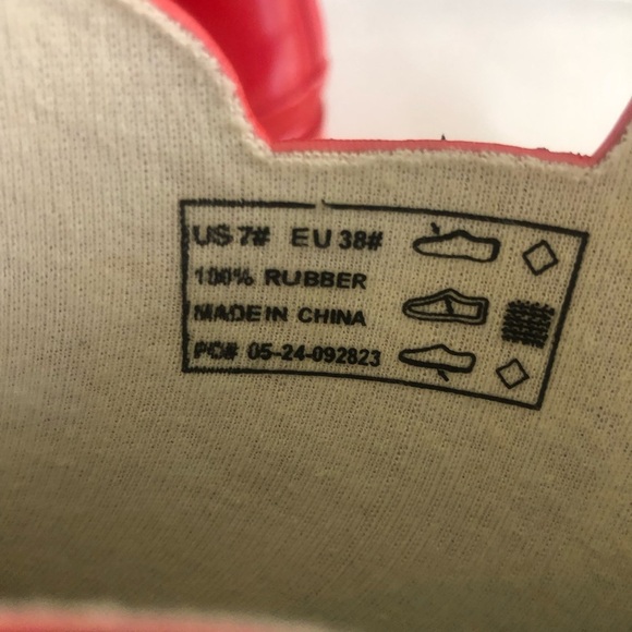 NORTY Women’s Red Ankle Waterproof Winter Rain Boots Size 7 - Picture 7 of 15